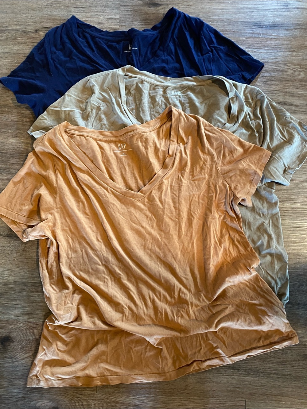 Gap new XL v-neck tees organic cotton t-shirt navy tan orange brown